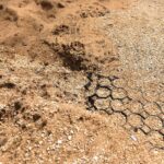 22.04.2021 Sielpia. Miłośnicy quadów rozjeżdżają dno zbiornika / Magdalena Galas-Klusek / Radio Kielce