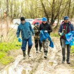 28.04.2021. Połaniec. Akcja sprzątania brzegu Wisły / Justyna Kosowicz