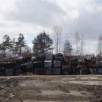 08.04.2021. Sitkówka-Nowiny. Nielegalne wysypisko / Paulina Michta / Radio Kielce