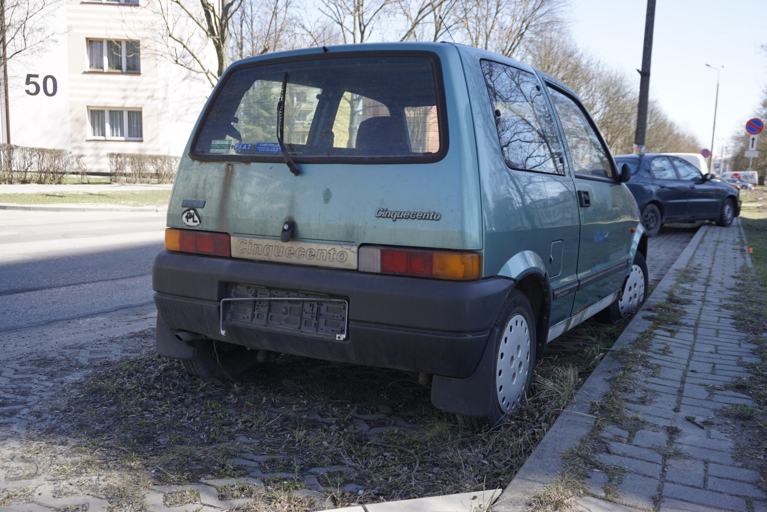 Wrak samochodu przy ulicy Piekoszowskiej / Karol Żak / Radio Kielce