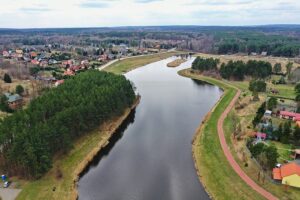 12.04.2021 Bliżyn. Zalew / Jarosław Kubalski / Radio Kielce