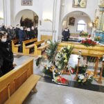 06.04.2021. Nowa Słupia. Pogrzeb Władysława Bąka / Jarosław Kubalski / Radio Kielce