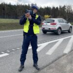 14.04.2021. Miedziana Góra. Pomiar prędkości / Jakub Rożek / Radio Kielce