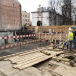 01.04.2021. Kielce. Plac budowy na rogu ulic Mickiewicza i Wesołej / Jarosław Kubalski / Radio Kielce