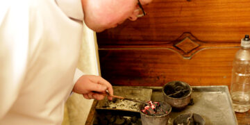 Symbolika Świąt Wielkanocnych: ogień