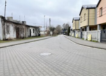 08.04.2021 Kielce. Ulica Hutnicza / Jarosław Kubalski / Radio Kielce