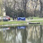 14.04.2021 Kielce. Ciało mężczyzny wyłowione z zalewu w Parku Miejskim / Jarosław Kubalski / Radio Kielce