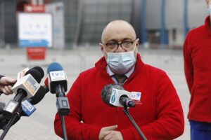 19.02.2021. Kielce. Świętokrzyski Szpital Tymczasowy. Na zdjęciu: Bartosz Stemplewski - dyrektor Wojewódzkiego Szpitala Zespolonego / Jarosław Kubalski / Radio Kielce