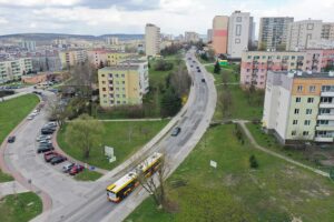 23.04.2021. Kielce. Skrzyżowanie ulic Piłsudskiego i Orląt Lwowskich / Jarosław Kubalski / Radio Kielce