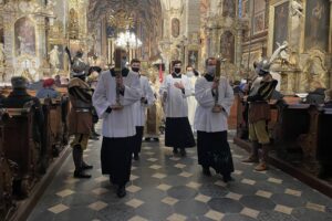 04.04.2021. Sandomierz. Bazylika katedralna. Msza rezurekcyjna / Grażyna Szlęzak-Wójcik / Radio Kielce