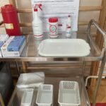 21.04.2021. Ostrowiec Świętokrzyski. Punkt szczepień powszechnych w Centrum Kształcenia Ustawicznego / Anna Głąb / Radio Kielce