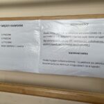 21.04.2021. Ostrowiec Świętokrzyski. Punkt szczepień powszechnych w Centrum Kształcenia Ustawicznego / Anna Głąb / Radio Kielce