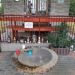 05.04.2021. Czyżowice. Studzienka i kapliczka / Marta Gajda / Radio Kielce