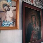 05.04.2021. Czyżowice. Studzienka i kapliczka / Marta Gajda / Radio Kielce