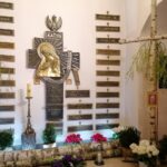 13.03.2021. Pińczów. Obchody 81. rocznicy zbrodni katyńskiej. Na zdjęciu: klasztor w Mirowie / Marta Gajda / Radio Kielce