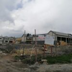 25.04.2021 Umianowice. Budowa Ośrodka Edukacji Przyrodniczej w Umianowicach / Marta Gajda / Radio Kielce