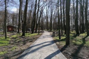 27.04.2021. Busko-Zdrój. Park zdrojowy / Marta Gajda / Radio Kielce