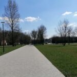 28.04.2021. Busko-Zdrój. Tężnia i dom zdrojowy / Marta Gajda / Radio Kielce