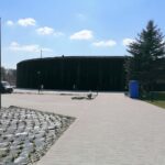 28.04.2021. Busko-Zdrój. Tężnia i dom zdrojowy / Marta Gajda / Radio Kielce