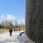 28.04.2021. Busko-Zdrój. Tężnia i dom zdrojowy / Marta Gajda / Radio Kielce