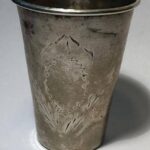 Na zdjęciu: kieliszek kiduszowy / Muzeum Regionalne w Pińczowie