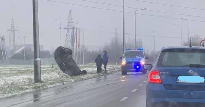 15.04.2021. Końskie. Kolizja na ulicy Wjazdowej / Rafał Łyczek/Koneckie Patrole