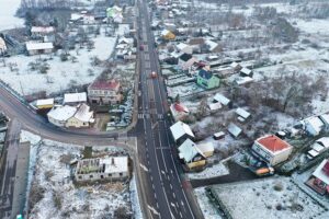 30.11.2020 Mniów. Droga krajowa nr 74 na odcinku Mniów - Kielce. DK 74 / Jarosław Kubalski / Radio Kielce