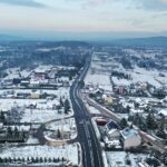 30.11.2020 Bobrza. Droga krajowa nr 74 na odcinku Mniów - Kielce. DK 74 / Jarosław Kubalski / Radio Kielce