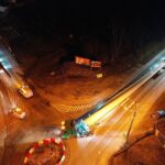 14.03.2021 Transport elektrowni wiatrowej na trasie Cedzyna - Wysoki Małe / Jarosław Kubalski / Radio Kielce