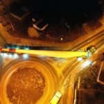 14.03.2021 Transport elektrowni wiatrowej na trasie Cedzyna - Wysoki Małe / Jarosław Kubalski / Radio Kielce