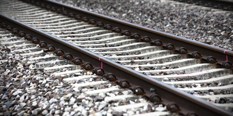 15.10.2020 Kozia Wieś. Centralna Magistrala Kolejowa. CMK. Tory. PKP / Jarosław Kubalski / Radio Kielce