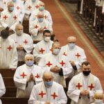 01.04.2021 Kielce. Wielki Czwartek. Msza Święta Krzyżma w Bazylice Katedralnej / Jarosław Kubalski / Radio Kielce