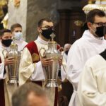 01.04.2021 Kielce. Wielki Czwartek. Msza Święta Krzyżma w Bazylice Katedralnej / Jarosław Kubalski / Radio Kielce