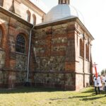 05.04.2021 Suków. Procesja Emaus wokoło kościoła / Jarosław Kubalski / Radio Kielce