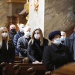 07.04.2021. Kielce. Bazylika katedralna. Pogrzeb Zdzisława Mojeckiego. Msza święta żałobna / Jarosław Kubalski / Radio Kielce