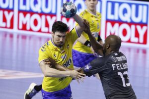 07.04.2021. Kielce. 1/8 finału Ligi Mistrzów: Łomża Vive Kielce - HBC Nantes / Jarosław Kubalski / Radio Kielce