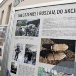 16.04.2021 Kielce. Wzgórze Zamkowe. Otwarcie wystawy "Ryzyko na co dzień - Saperzy z CPdMZ" / Jarosław Kubalski / Radio Kielce