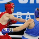 16.04.2021 Kielce. Młodzieżowe Mistrzostwa Świata Kobiet i Mężczyzn w Boksie. Walka: Sebastian Kusz, Polska (czerwony strój - Oleg Bercovich, Izrael / Jarosław Kubalski / Radio Kielce