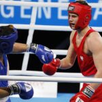 16.04.2021 Kielce. Młodzieżowe Mistrzostwa Świata Kobiet i Mężczyzn w Boksie. Walka: Sebastian Kusz, Polska (czerwony strój - Oleg Bercovich, Izrael / Jarosław Kubalski / Radio Kielce