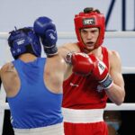 16.04.2021 Kielce. Młodzieżowe Mistrzostwa Świata Kobiet i Mężczyzn w Boksie. Walka: Sebastian Kusz, Polska (czerwony strój - Oleg Bercovich, Izrael / Jarosław Kubalski / Radio Kielce