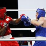 16.04.2021 Kielce. Młodzieżowe Mistrzostwa Świata Kobiet i Mężczyzn w Boksie. Walka: Jakub Domurad, Polska (niebieski strój) - Fernando Arzola Lopez, Kuba / Jarosław Kubalski / Radio Kielce