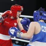 17.04.2021 Kielce. Młodzieżowe Mistrzostwa Świata Kobiet i Mężczyzn w Boksie. Walka: Agnieszka tereszczak (Polska, czerwony strój) - Kristina Vaclavikova (Czechy) / Jarosław Kubalski / Radio Kielce