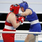 18.04.2021 Kielce. Młodzieżowe Mistrzostwa Świata Kobiet i Mężczyzn w Boksie. Walka:Oliwia Toborek ( Polska, strój niebieski) - Tatiana Bogdanowa ( Rosja ) / Jarosław Kubalski / Radio Kielce