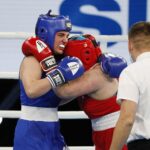 18.04.2021 Kielce. Młodzieżowe Mistrzostwa Świata Kobiet i Mężczyzn w Boksie. Walka:Oliwia Toborek ( Polska, strój niebieski) - Tatiana Bogdanowa ( Rosja ) / Jarosław Kubalski / Radio Kielce