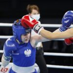 19.04.2021 Kielce. Młodzieżowe Mistrzostwa Świata Kobiet i Mężczyzn w Boksie. Walka: Dominika Karolina Ampulska ( Polska, niebieski strój) - Aishagul Yeleubayeva ( Kazachstan ) / Jarosław Kubalski / Radio Kielce