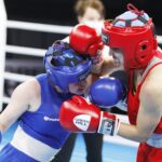 19.04.2021 Kielce. Młodzieżowe Mistrzostwa Świata Kobiet i Mężczyzn w Boksie. Walka: Dominika Karolina Ampulska ( Polska, niebieski strój) - Aishagul Yeleubayeva ( Kazachstan ) / Jarosław Kubalski / Radio Kielce