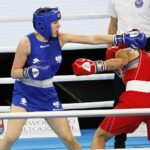 20.04.2021 Kielce. Młodzieżowe Mistrzostwa Świata Kobiet i Mężczyzn w Boksie. Walka: Barbara Marcinkowska ( Polska, strój niebieski ) - Zhasmin Kiztatova ( Kazachstan) / Jarosław Kubalski / Radio Kielce