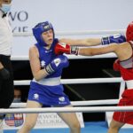 20.04.2021 Kielce. Młodzieżowe Mistrzostwa Świata Kobiet i Mężczyzn w Boksie. Walka: Barbara Marcinkowska ( Polska, strój niebieski ) - Zhasmin Kiztatova ( Kazachstan) / Jarosław Kubalski / Radio Kielce