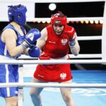 20.04.2021 Kielce. Młodzieżowe Mistrzostwa Świata Kobiet i Mężczyzn w Boksie. Walka: Martyna Jancelewicz ( Polska, strój czerwony ) - Busra Isildar ( Turcja ) / Jarosław Kubalski / Radio Kielce