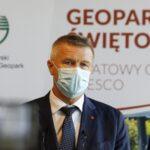 23.04.2021 Kielce. Geopark Świętokrzyski otrzymał certyfikat UNESCO. Konferencja prasowa. Na zdjęciu: Bogdan Wenta - prezydent Kielc / Jarosław Kubalski / Radio Kielce